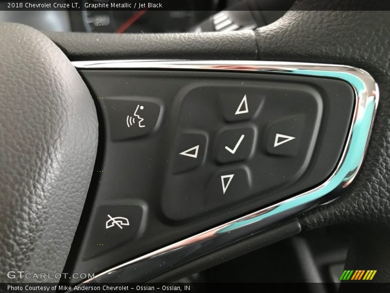 Graphite Metallic / Jet Black 2018 Chevrolet Cruze LT