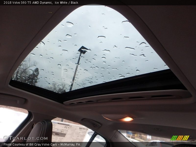 Ice White / Black 2018 Volvo S60 T5 AWD Dynamic
