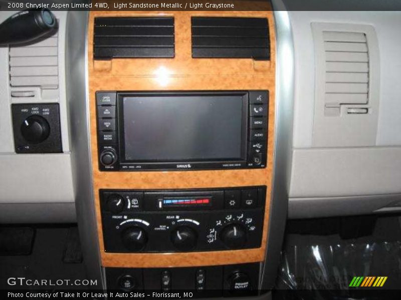 Light Sandstone Metallic / Light Graystone 2008 Chrysler Aspen Limited 4WD