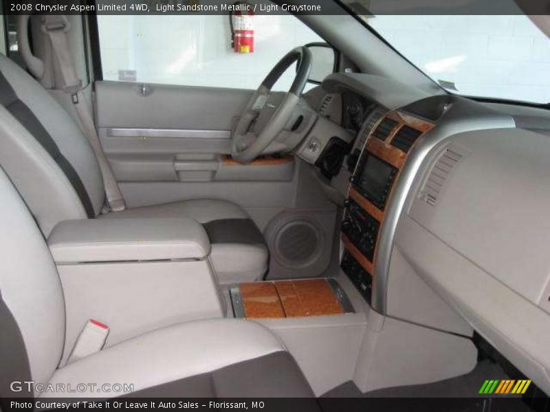 Light Sandstone Metallic / Light Graystone 2008 Chrysler Aspen Limited 4WD