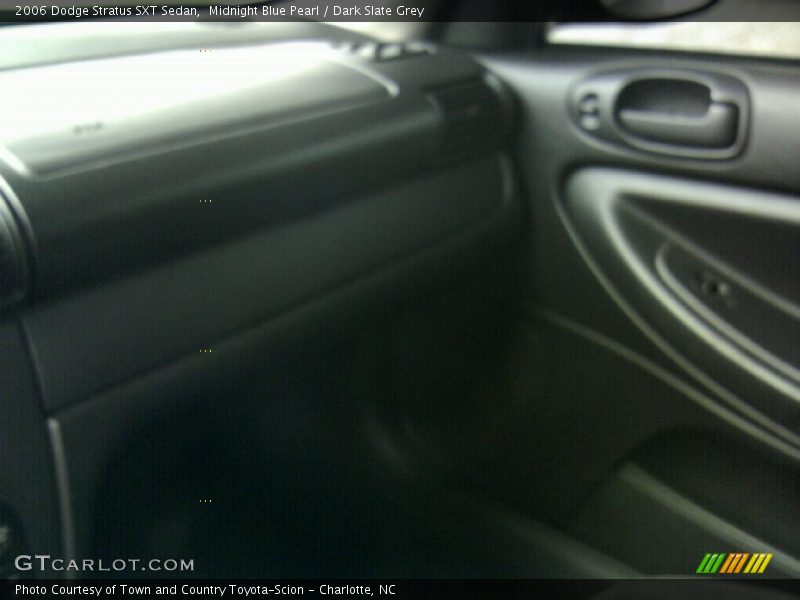 Midnight Blue Pearl / Dark Slate Grey 2006 Dodge Stratus SXT Sedan