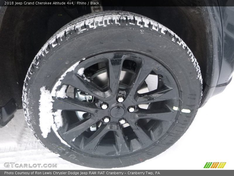 Rhino / Black 2018 Jeep Grand Cherokee Altitude 4x4