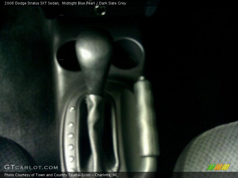 Midnight Blue Pearl / Dark Slate Grey 2006 Dodge Stratus SXT Sedan