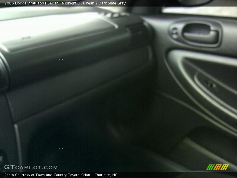 Midnight Blue Pearl / Dark Slate Grey 2006 Dodge Stratus SXT Sedan