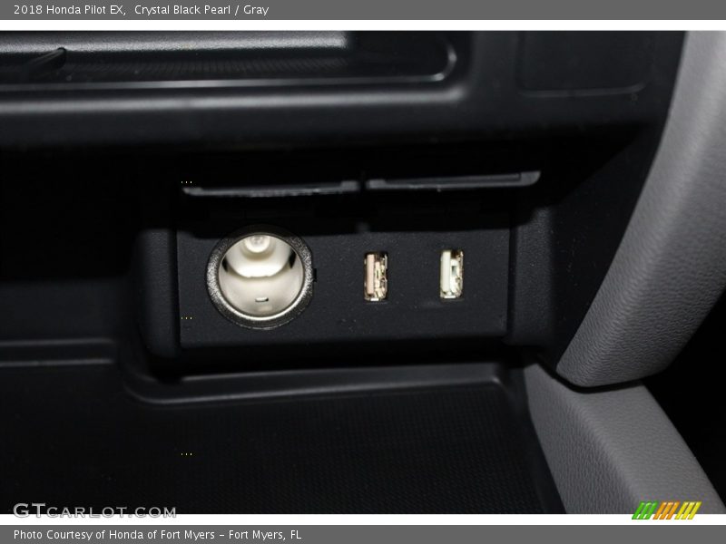 Crystal Black Pearl / Gray 2018 Honda Pilot EX