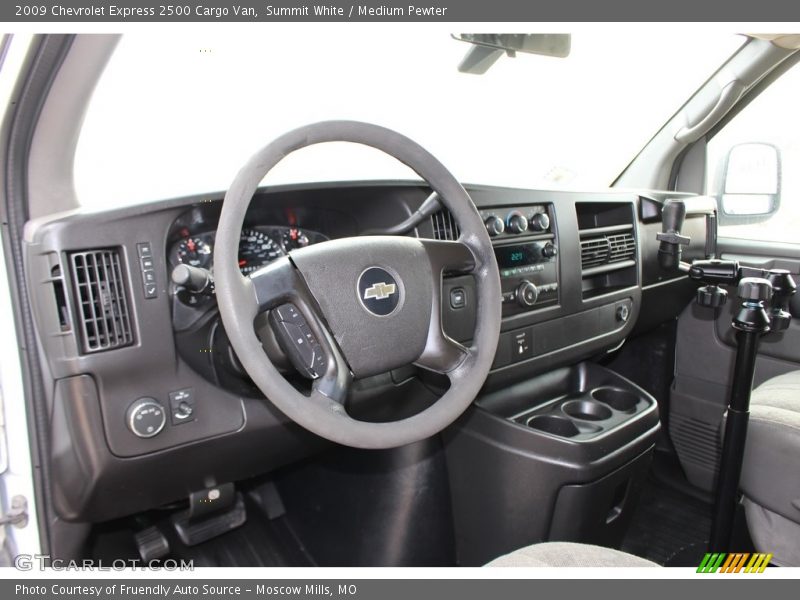 Summit White / Medium Pewter 2009 Chevrolet Express 2500 Cargo Van