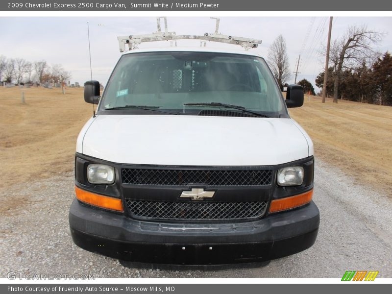 Summit White / Medium Pewter 2009 Chevrolet Express 2500 Cargo Van