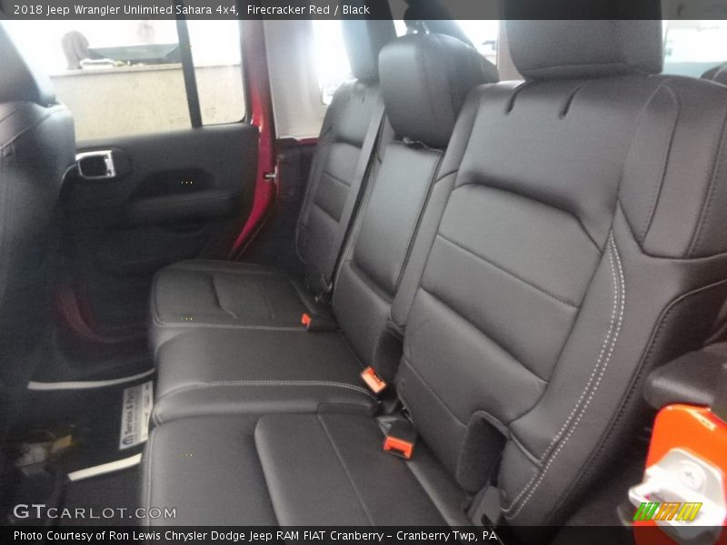 Firecracker Red / Black 2018 Jeep Wrangler Unlimited Sahara 4x4