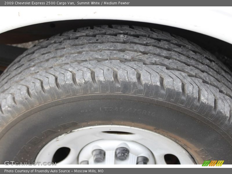 Summit White / Medium Pewter 2009 Chevrolet Express 2500 Cargo Van