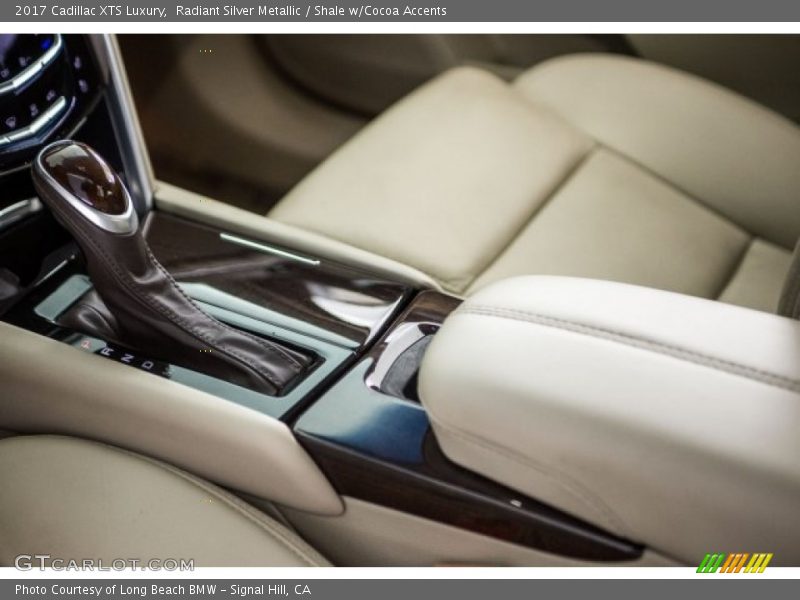 Radiant Silver Metallic / Shale w/Cocoa Accents 2017 Cadillac XTS Luxury