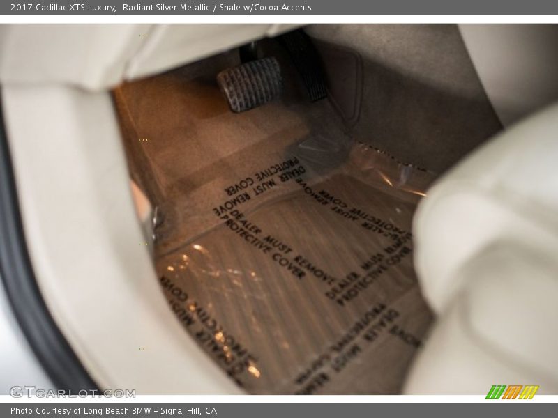 Radiant Silver Metallic / Shale w/Cocoa Accents 2017 Cadillac XTS Luxury