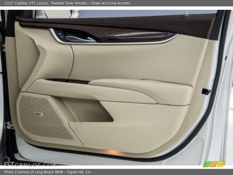 Radiant Silver Metallic / Shale w/Cocoa Accents 2017 Cadillac XTS Luxury