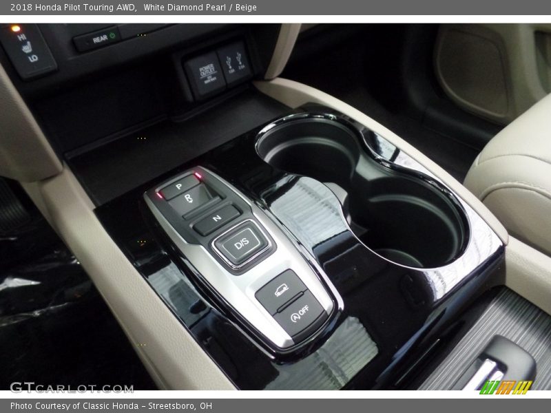 White Diamond Pearl / Beige 2018 Honda Pilot Touring AWD