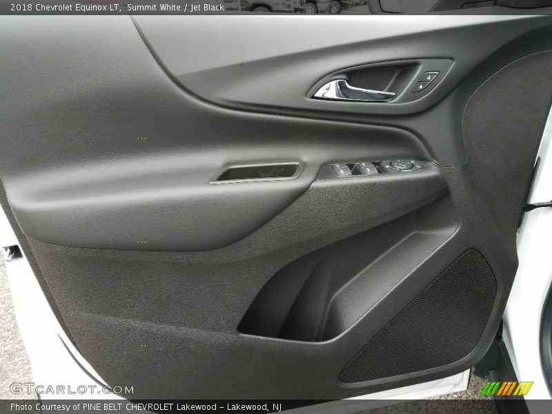 Summit White / Jet Black 2018 Chevrolet Equinox LT
