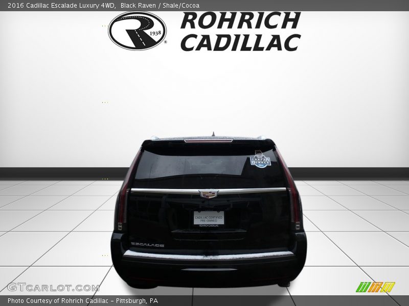 Black Raven / Shale/Cocoa 2016 Cadillac Escalade Luxury 4WD