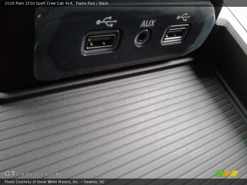 Flame Red / Black 2018 Ram 1500 Sport Crew Cab 4x4