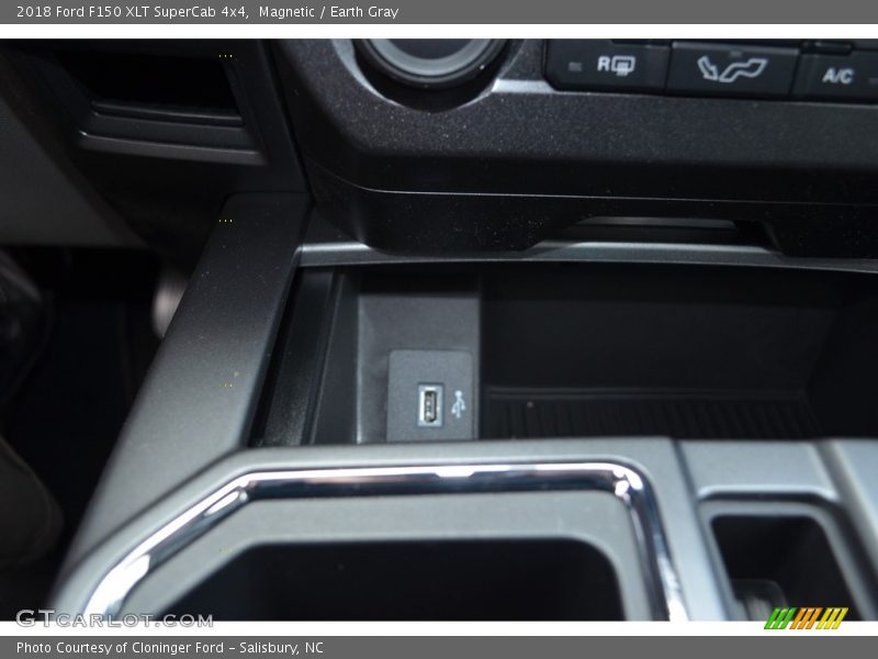 Magnetic / Earth Gray 2018 Ford F150 XLT SuperCab 4x4