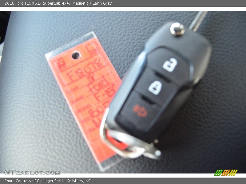 Magnetic / Earth Gray 2018 Ford F150 XLT SuperCab 4x4