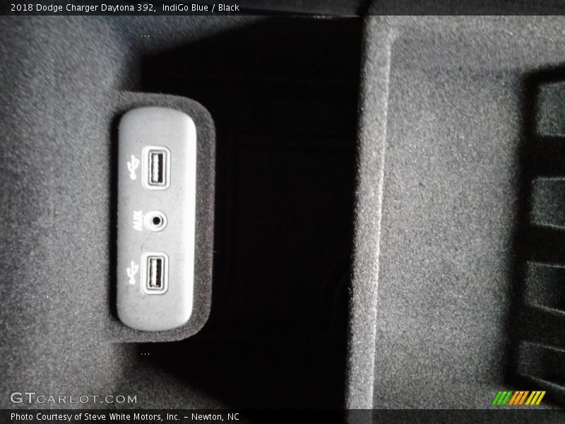 IndiGo Blue / Black 2018 Dodge Charger Daytona 392