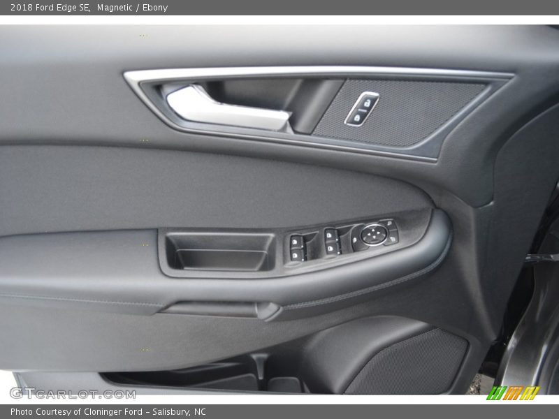 Magnetic / Ebony 2018 Ford Edge SE