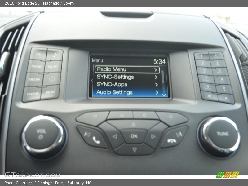 Magnetic / Ebony 2018 Ford Edge SE