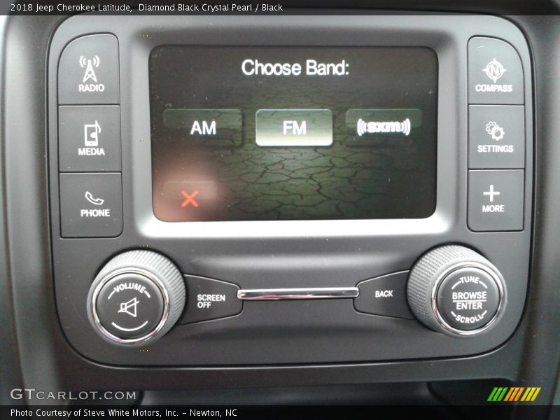 Diamond Black Crystal Pearl / Black 2018 Jeep Cherokee Latitude