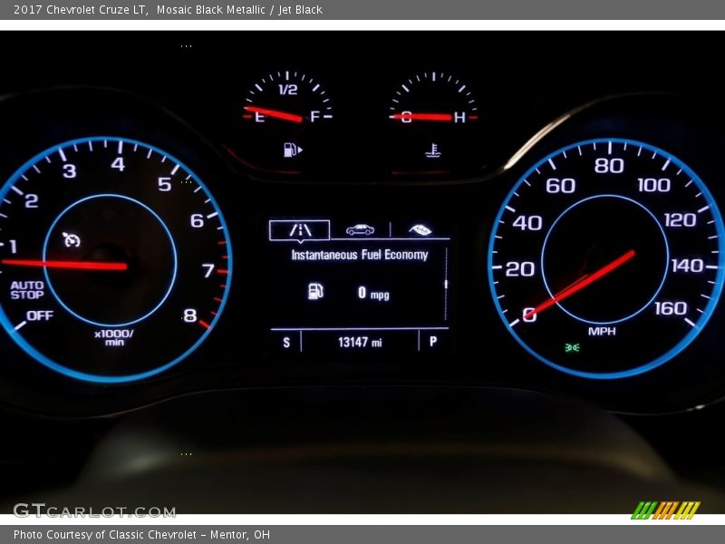 Mosaic Black Metallic / Jet Black 2017 Chevrolet Cruze LT