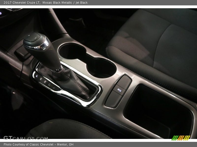 Mosaic Black Metallic / Jet Black 2017 Chevrolet Cruze LT