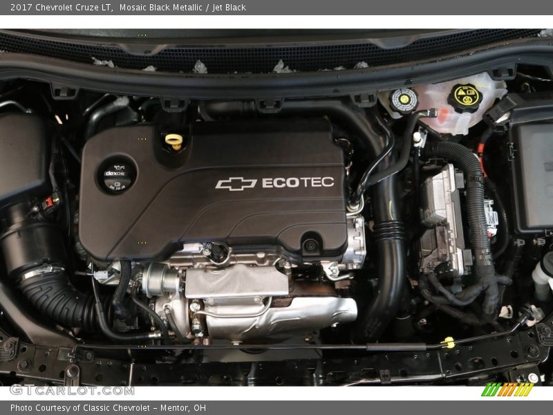 Mosaic Black Metallic / Jet Black 2017 Chevrolet Cruze LT