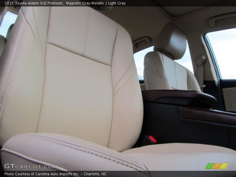 Magnetic Gray Metallic / Light Gray 2015 Toyota Avalon XLE Premium