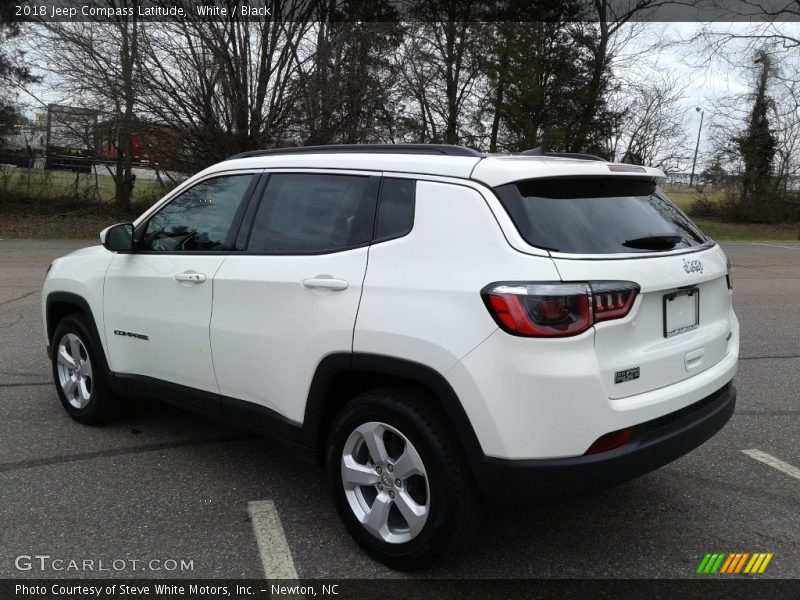 White / Black 2018 Jeep Compass Latitude