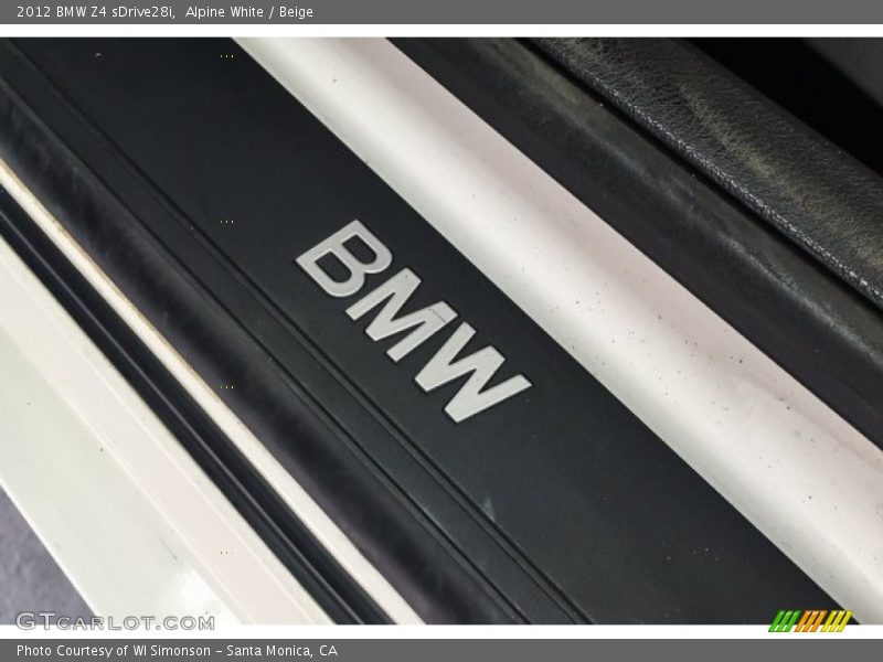 Alpine White / Beige 2012 BMW Z4 sDrive28i