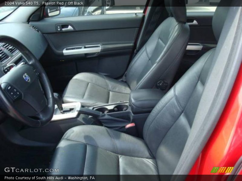 Passion Red / Off Black 2004 Volvo S40 T5