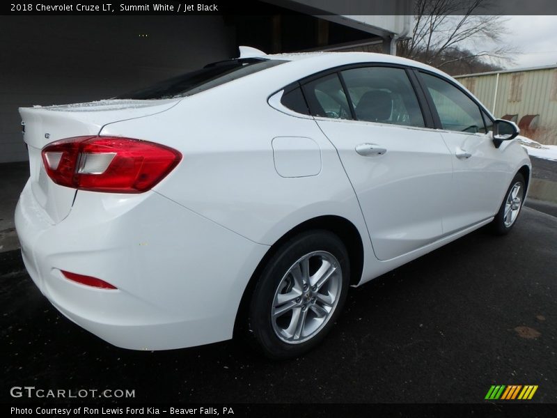 Summit White / Jet Black 2018 Chevrolet Cruze LT
