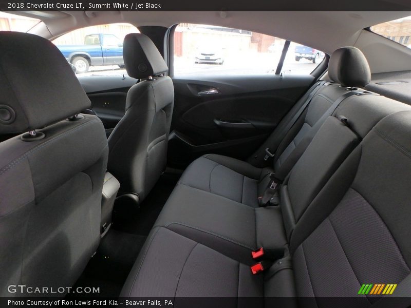 Summit White / Jet Black 2018 Chevrolet Cruze LT