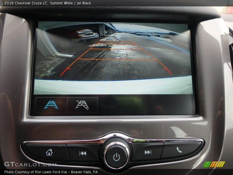 Summit White / Jet Black 2018 Chevrolet Cruze LT