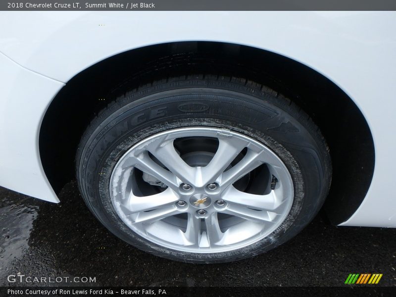 Summit White / Jet Black 2018 Chevrolet Cruze LT
