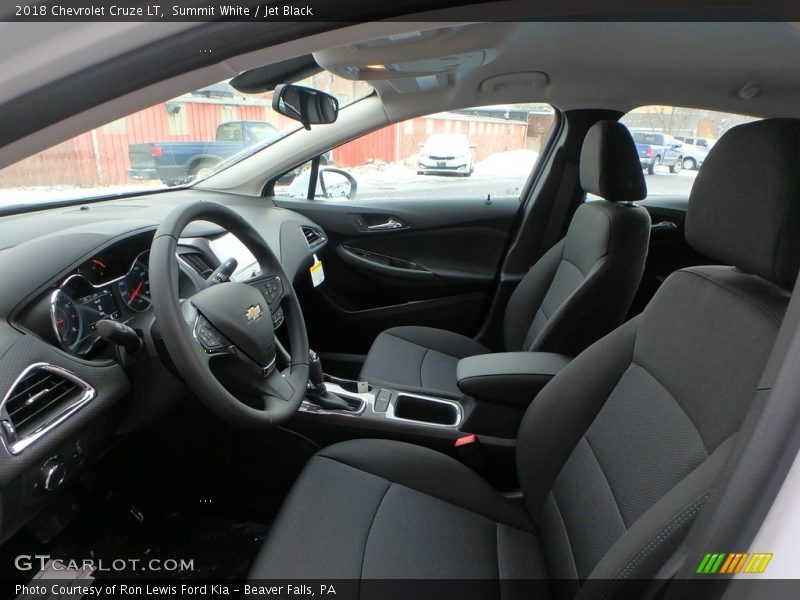 Summit White / Jet Black 2018 Chevrolet Cruze LT