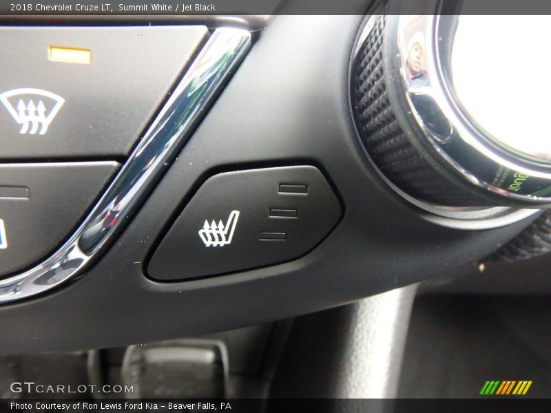 Summit White / Jet Black 2018 Chevrolet Cruze LT