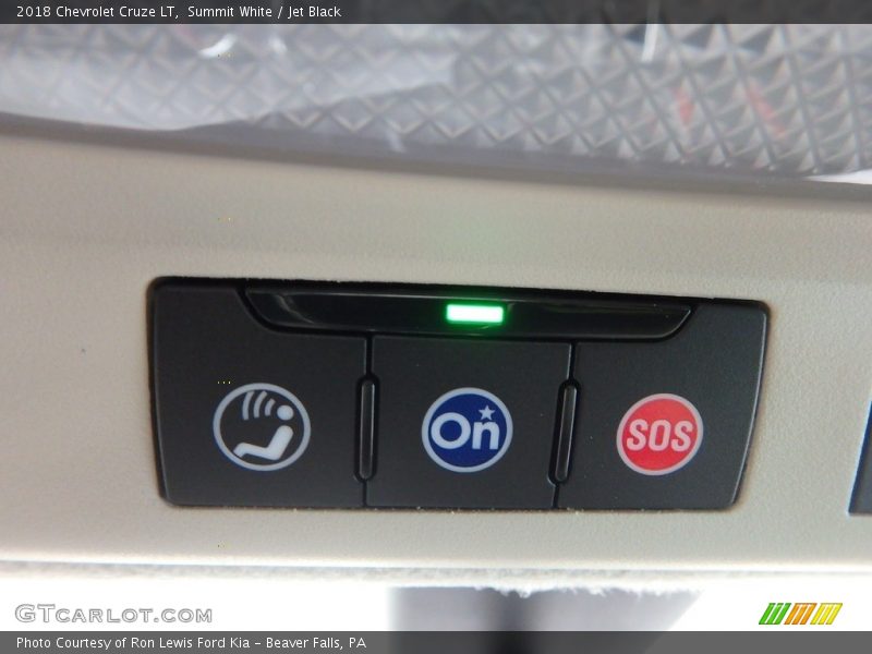 Summit White / Jet Black 2018 Chevrolet Cruze LT
