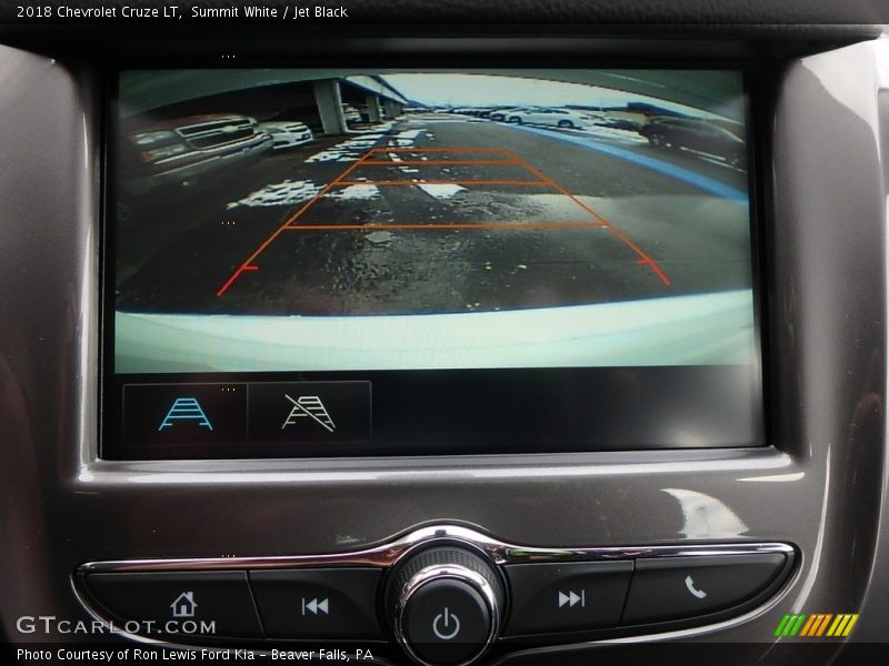 Summit White / Jet Black 2018 Chevrolet Cruze LT