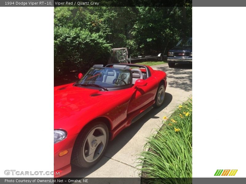 Viper Red / Quartz Grey 1994 Dodge Viper RT-10