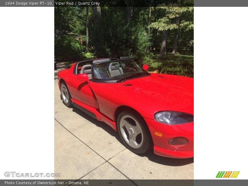 Viper Red / Quartz Grey 1994 Dodge Viper RT-10