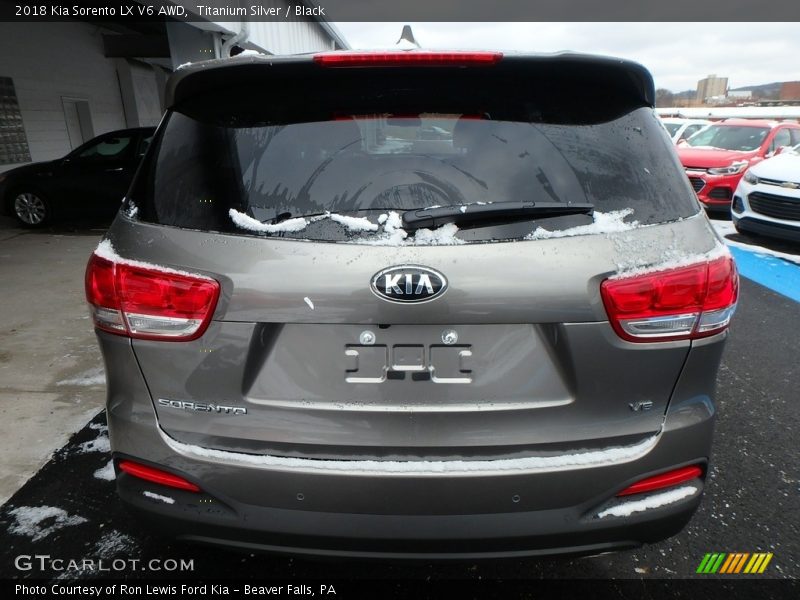 Titanium Silver / Black 2018 Kia Sorento LX V6 AWD