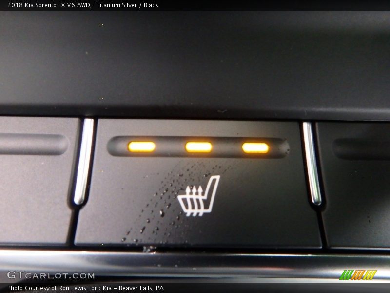 Titanium Silver / Black 2018 Kia Sorento LX V6 AWD