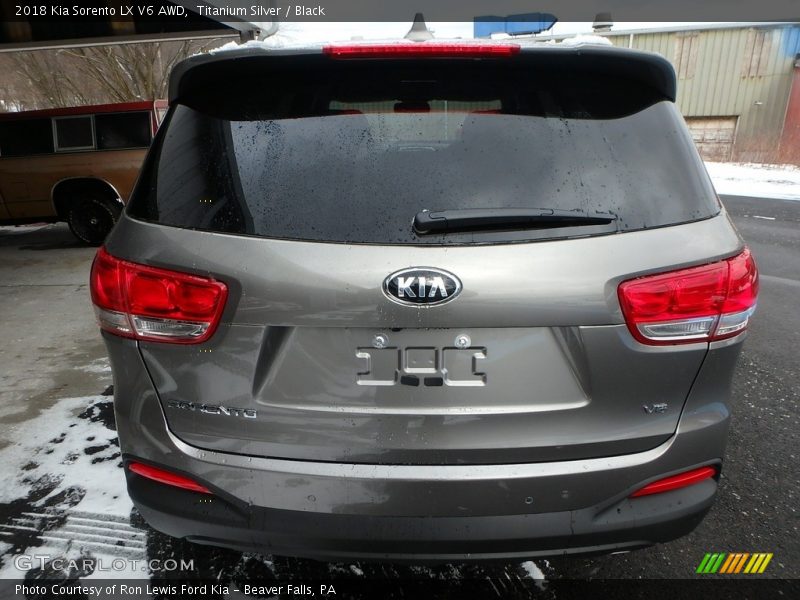 Titanium Silver / Black 2018 Kia Sorento LX V6 AWD