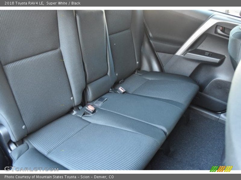 Super White / Black 2018 Toyota RAV4 LE