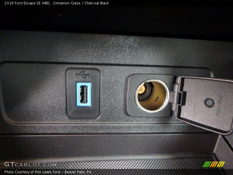 Cinnamon Glaze / Charcoal Black 2018 Ford Escape SE 4WD