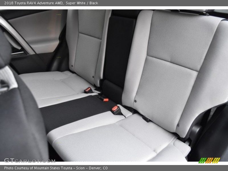 Super White / Black 2018 Toyota RAV4 Adventure AWD