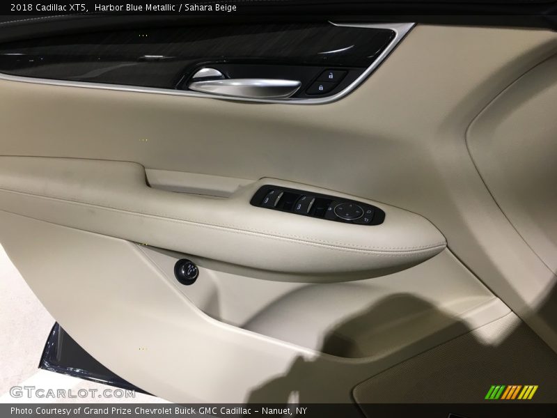 Harbor Blue Metallic / Sahara Beige 2018 Cadillac XT5